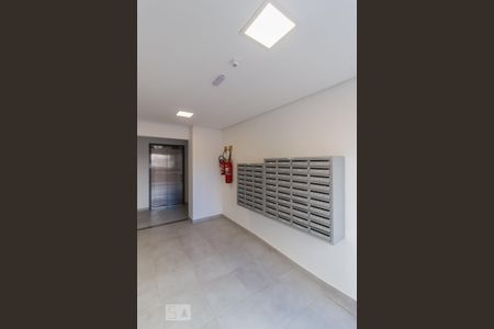Apartamento à venda com 35m², 2 quartos e sem vaga Apartamento à venda com 35m², 2 quartos e sem vagaHall social