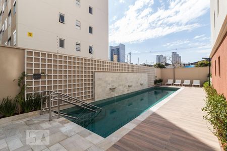 Apartamento à venda com 35m², 2 quartos e sem vaga Apartamento à venda com 35m², 2 quartos e sem vagaPiscina