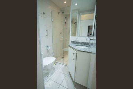 Banheiro de apartamento para alugar com 3 quartos, 65m² em Casa Branca, Santo André