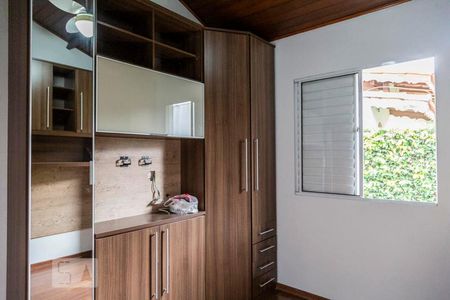 Suíte de casa de condomínio à venda com 3 quartos, 135m² em Vila Jacuí, São Paulo
