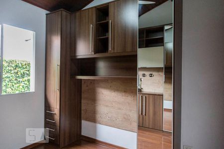 Suíte de casa de condomínio à venda com 3 quartos, 135m² em Vila Jacuí, São Paulo