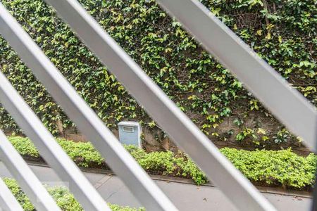 Vista Sala de casa de condomínio à venda com 3 quartos, 135m² em Vila Jacuí, São Paulo