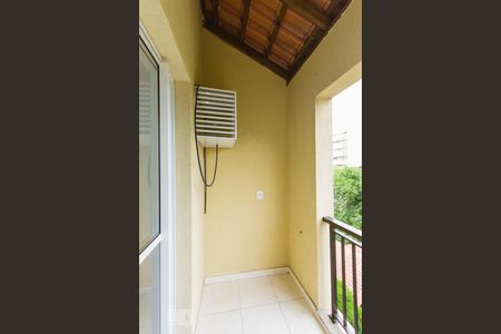 Varanda Sala (Primeiro Andar) de apartamento para alugar com 2 quartos, 75m² em Taquara, Rio de Janeiro