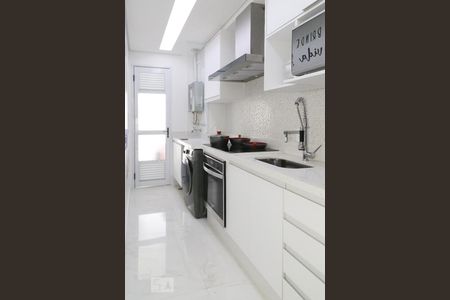 Apartamento à venda com 80m², 2 quartos e 2 vagasCozinha