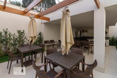 Apartamento à venda com 80m², 2 quartos e 2 vagasChurrasqueira