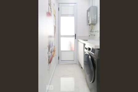 Apartamento à venda com 80m², 2 quartos e 2 vagasÁrea de serviço