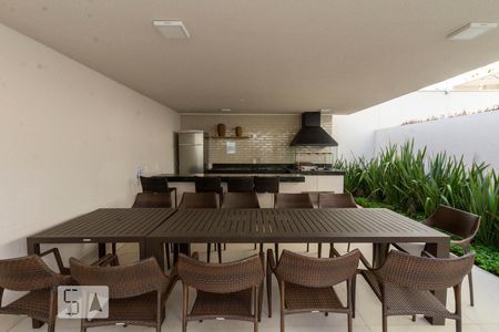 Apartamento à venda com 80m², 2 quartos e 2 vagasChurrasqueira