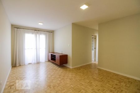 Apartamento para alugar com 65m², 3 quartos e 1 vaga Apartamento para alugar com 65m², 3 quartos e 1 vagaSala