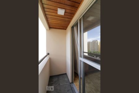 Apartamento para alugar com 65m², 3 quartos e 1 vaga Apartamento para alugar com 65m², 3 quartos e 1 vagaVaranda