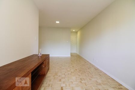 Apartamento para alugar com 65m², 3 quartos e 1 vaga Apartamento para alugar com 65m², 3 quartos e 1 vagaSala