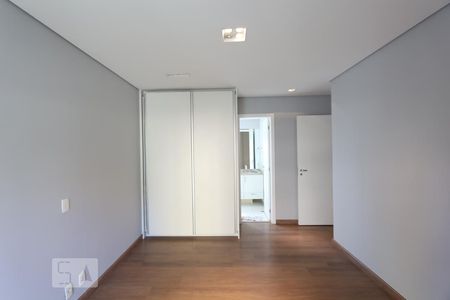 Apartamento à venda com 129m², 3 quartos e 2 vagasSuíte 1
