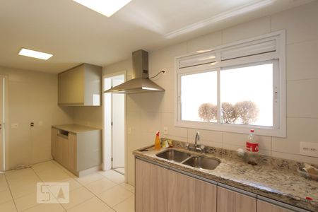 Apartamento à venda com 129m², 3 quartos e 2 vagasCozinha