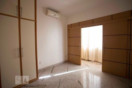 Quarto 1 de apartamento para alugar com 3 quartos, 110m² em São Francisco, Niterói