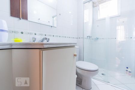 Banheiro de apartamento para alugar com 3 quartos, 65m² em Mossunguê, Curitiba