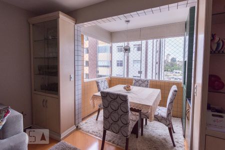 Apartamento para alugar com 65m², 3 quartos e 1 vaga Apartamento para alugar com 65m², 3 quartos e 1 vagaSala