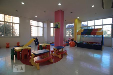 Apartamento à venda com 145m², 4 quartos e 3 vagasBrinquedoteca