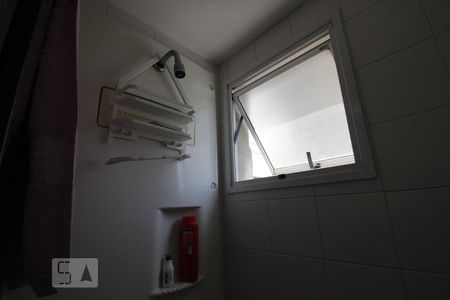 Apartamento à venda com 145m², 4 quartos e 3 vagasChuveiro