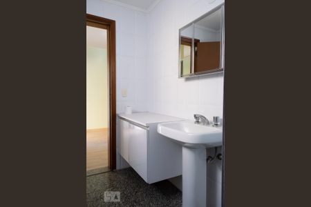 Apartamento para alugar com 133m², 3 quartos e 1 vaga Apartamento para alugar com 133m², 3 quartos e 1 vagaBANHEIRO QUARTO 3
