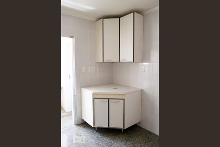 Apartamento para alugar com 133m², 3 quartos e 1 vaga Apartamento para alugar com 133m², 3 quartos e 1 vagaCOZINHA
