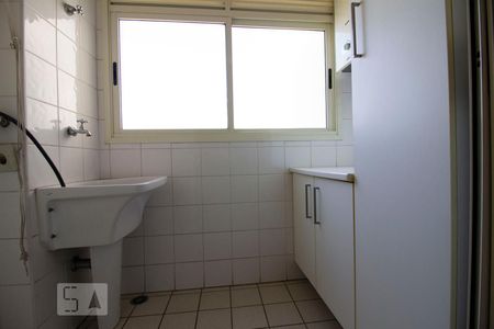 Apartamento para alugar com 75m², 3 quartos e 2 vagasÁrea de serviço