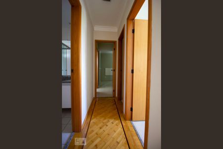 Apartamento para alugar com 75m², 3 quartos e 2 vagasCorredor