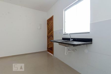 Cozinha de casa de condomínio para alugar com 1 quarto, 26m² em Cidade Patriarca, São Paulo