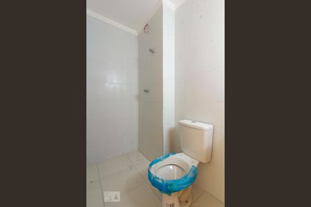 Banheiro  de casa de condomínio para alugar com 1 quarto, 26m² em Cidade Patriarca, São Paulo