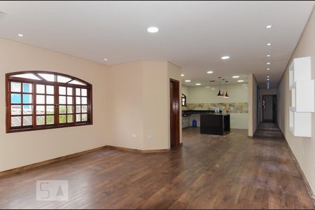 Sala de casa para alugar com 3 quartos, 300m² em Vila Rosália, Guarulhos