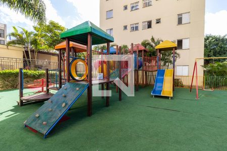 Apartamento para alugar com 50m², 3 quartos e 1 vaga Apartamento para alugar com 50m², 3 quartos e 1 vagaÁrea Comum - Playground