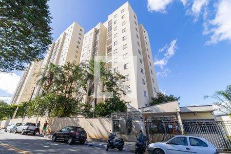 Apartamento para alugar com 50m², 3 quartos e 1 vaga Apartamento para alugar com 50m², 3 quartos e 1 vagaFachada