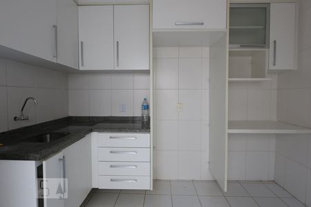 cozinha de casa de condomínio à venda com 3 quartos, 145m² em Jardim Monte Kemel, São Paulo