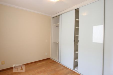 Casa de condomínio à venda com 145m², 3 quartos e 2 vagassuite