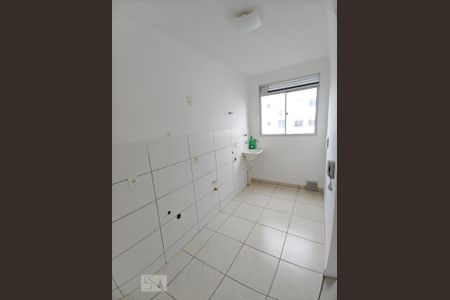 Cozinha e área de serviço  de apartamento para alugar com 2 quartos, 45m² em Operário, Novo Hamburgo