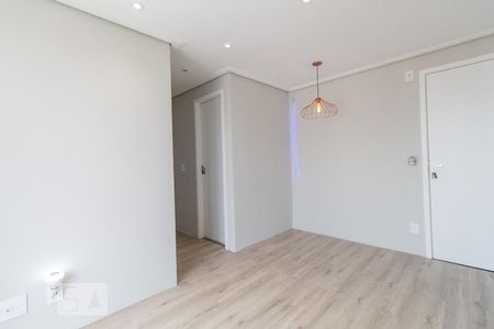 Sala de apartamento à venda com 2 quartos, 50m² em Sítio da Figueira, São Paulo