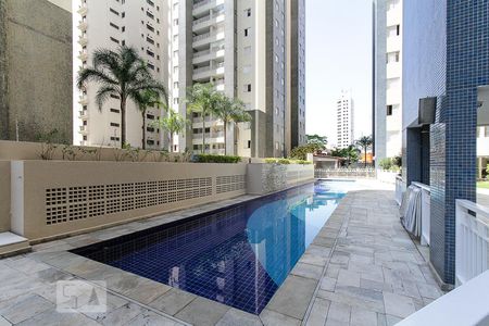 Apartamento para alugar com 55m², 2 quartos e 2 vagas Apartamento para alugar com 55m², 2 quartos e 2 vagasÁrea comum - Piscina