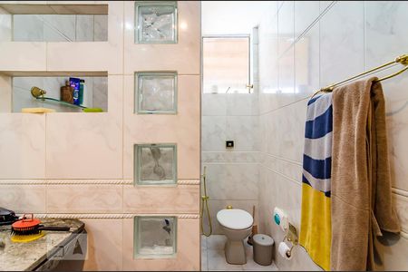 Casa à venda com 458m², 8 quartos e 4 vagasBanheiro da Suíte 4