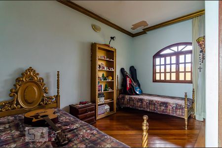 Casa à venda com 458m², 8 quartos e 4 vagasSuíte 2