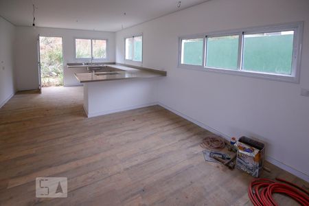 Casa à venda com 320m², 4 quartos e 4 vagas Casa à venda com 320m², 4 quartos e 4 vagasCopa