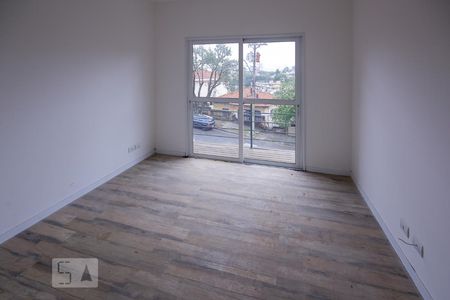 Casa à venda com 320m², 4 quartos e 4 vagas Casa à venda com 320m², 4 quartos e 4 vagasSala de TV