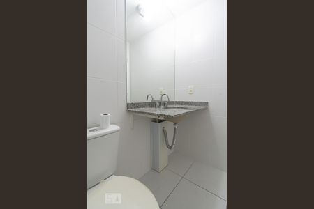 Studio para alugar com 31m², 1 quarto e 1 vaga Studio para alugar com 31m², 1 quarto e 1 vagaBanheiro Social