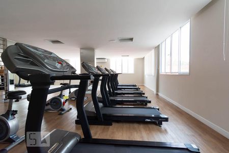 Studio para alugar com 31m², 1 quarto e 1 vaga Studio para alugar com 31m², 1 quarto e 1 vagaAcademia