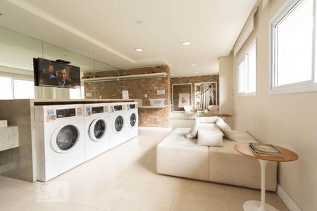 Studio para alugar com 31m², 1 quarto e 1 vaga Studio para alugar com 31m², 1 quarto e 1 vagaLavanderia