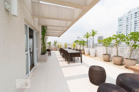 Studio para alugar com 31m², 1 quarto e 1 vaga Studio para alugar com 31m², 1 quarto e 1 vagaSalão de Festas Área Externa