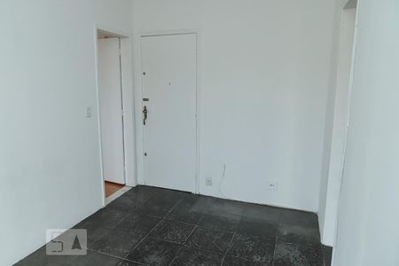 Sala de apartamento para alugar com 1 quarto, 40m² em Encantado, Rio de Janeiro