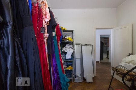 Quarto de casa para alugar com 4 quartos, 290m² em Barroca, Belo Horizonte