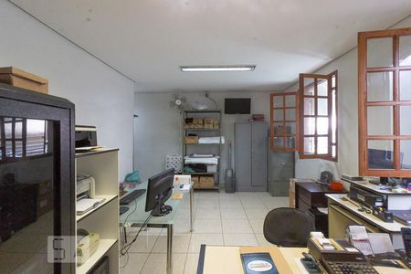 Casa para alugar com 290m², 4 quartos e 4 vagas Casa para alugar com 290m², 4 quartos e 4 vagasQuarto 3