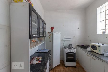 Casa para alugar com 290m², 4 quartos e 4 vagas Casa para alugar com 290m², 4 quartos e 4 vagasCozinha