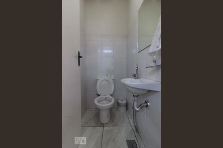 Casa para alugar com 290m², 4 quartos e 4 vagas Casa para alugar com 290m², 4 quartos e 4 vagasBanheiro 3