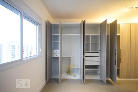 Apartamento para alugar com 96m², 2 quartos e 2 vagas Apartamento para alugar com 96m², 2 quartos e 2 vagasArmário da Suíte 2