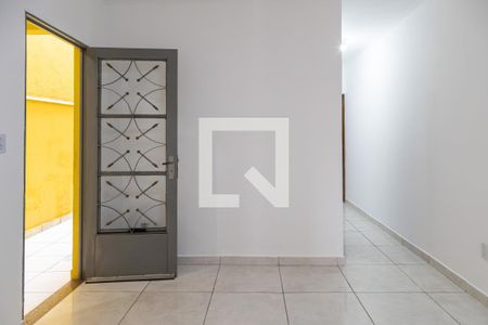 Sala de casa para alugar com 2 quartos, 110m² em Itaquera, São Paulo